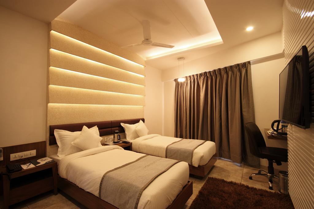 Hotel Bait Inn Ahmedabad Room photo